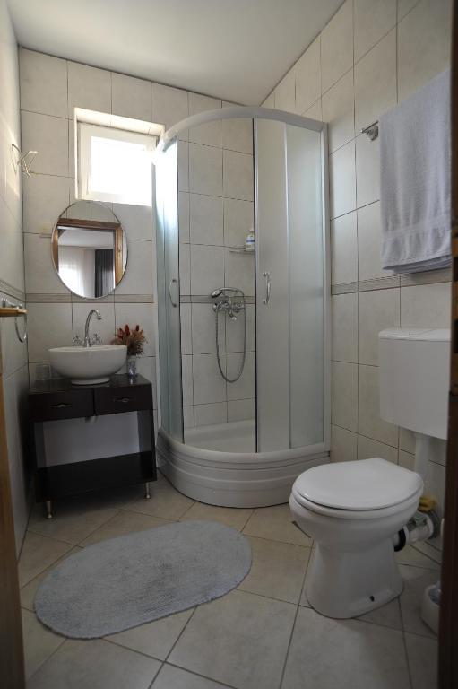 Apartments Izvor เวิร์ดนิค ภายนอก รูปภาพ